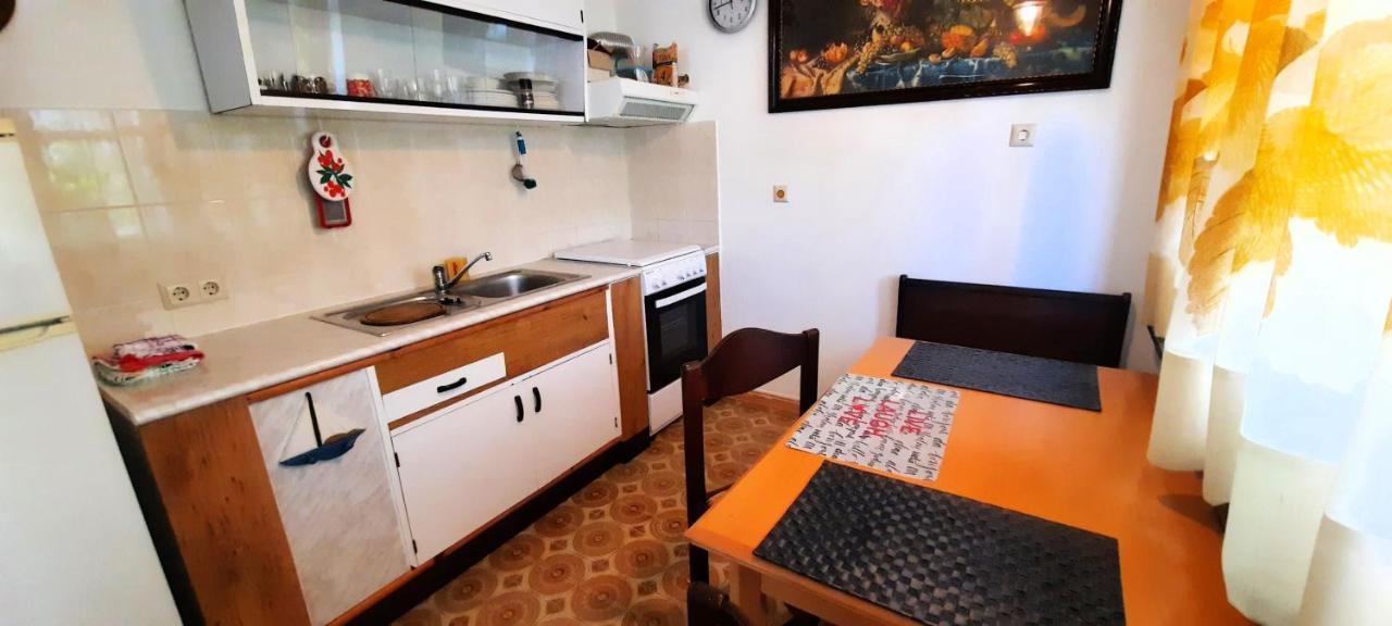 Apartmani Iskra Крк Екстер'єр фото