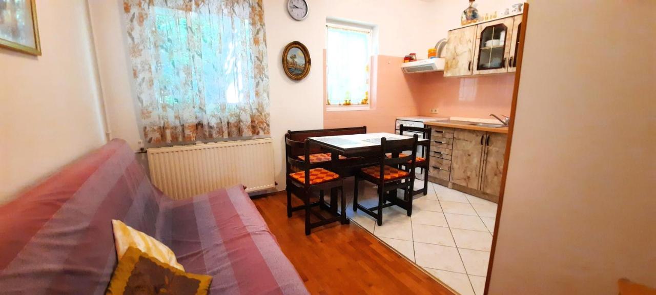 Apartmani Iskra Крк Екстер'єр фото