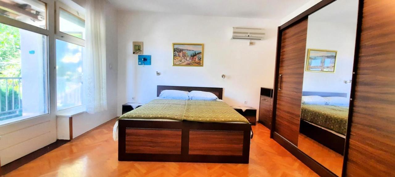 Apartmani Iskra Крк Екстер'єр фото